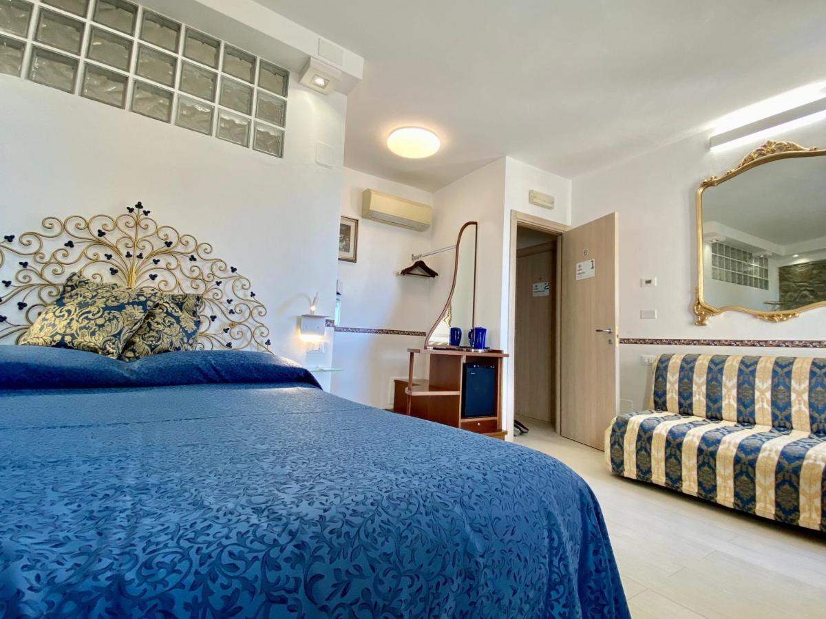 The Manarola Main Plaza Hotel Eksteriør billede