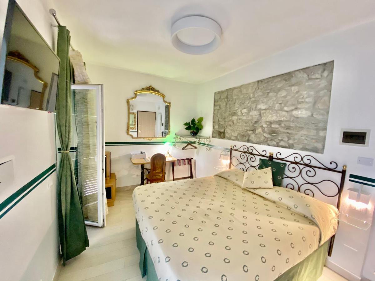 The Manarola Main Plaza Hotel Eksteriør billede