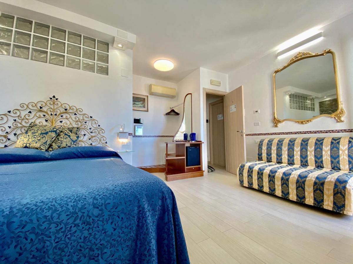 The Manarola Main Plaza Hotel Eksteriør billede