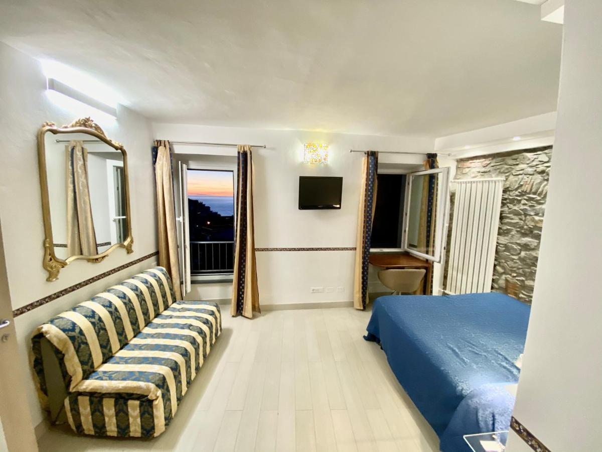 The Manarola Main Plaza Hotel Eksteriør billede
