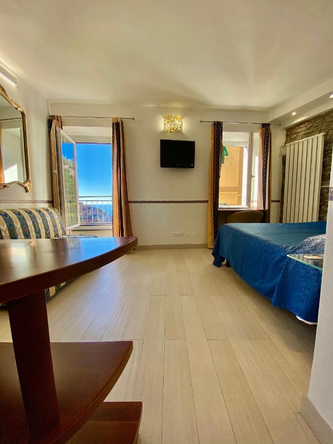 The Manarola Main Plaza Hotel Eksteriør billede
