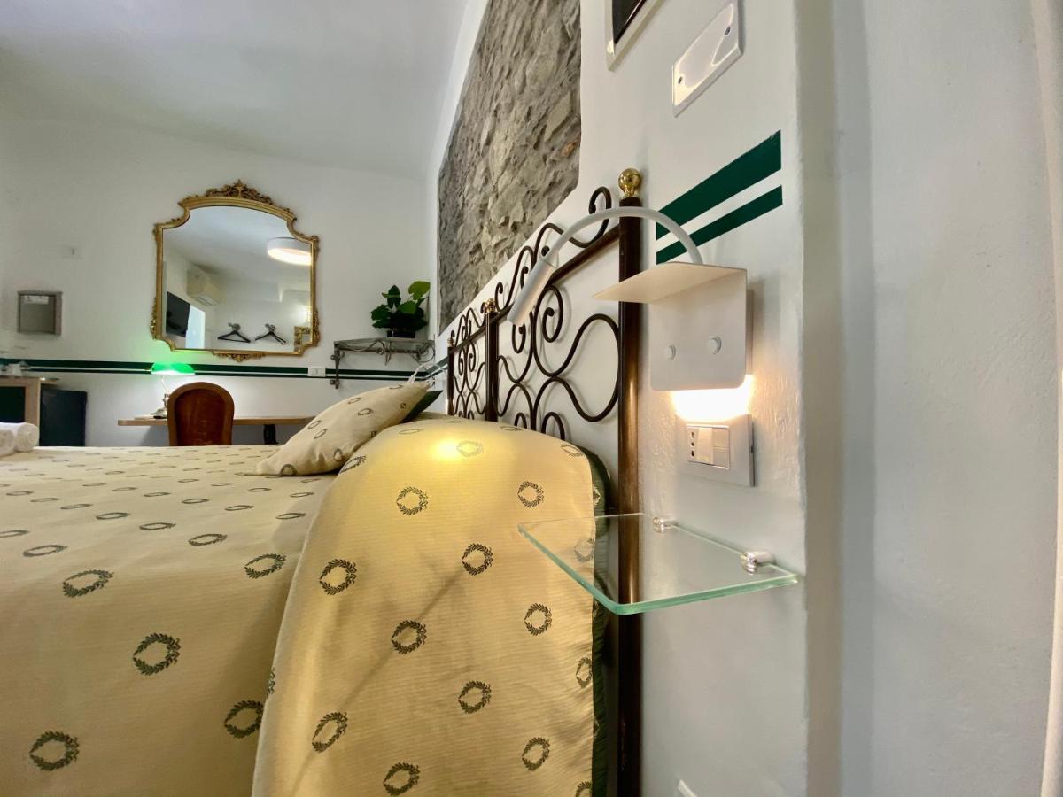 The Manarola Main Plaza Hotel Eksteriør billede