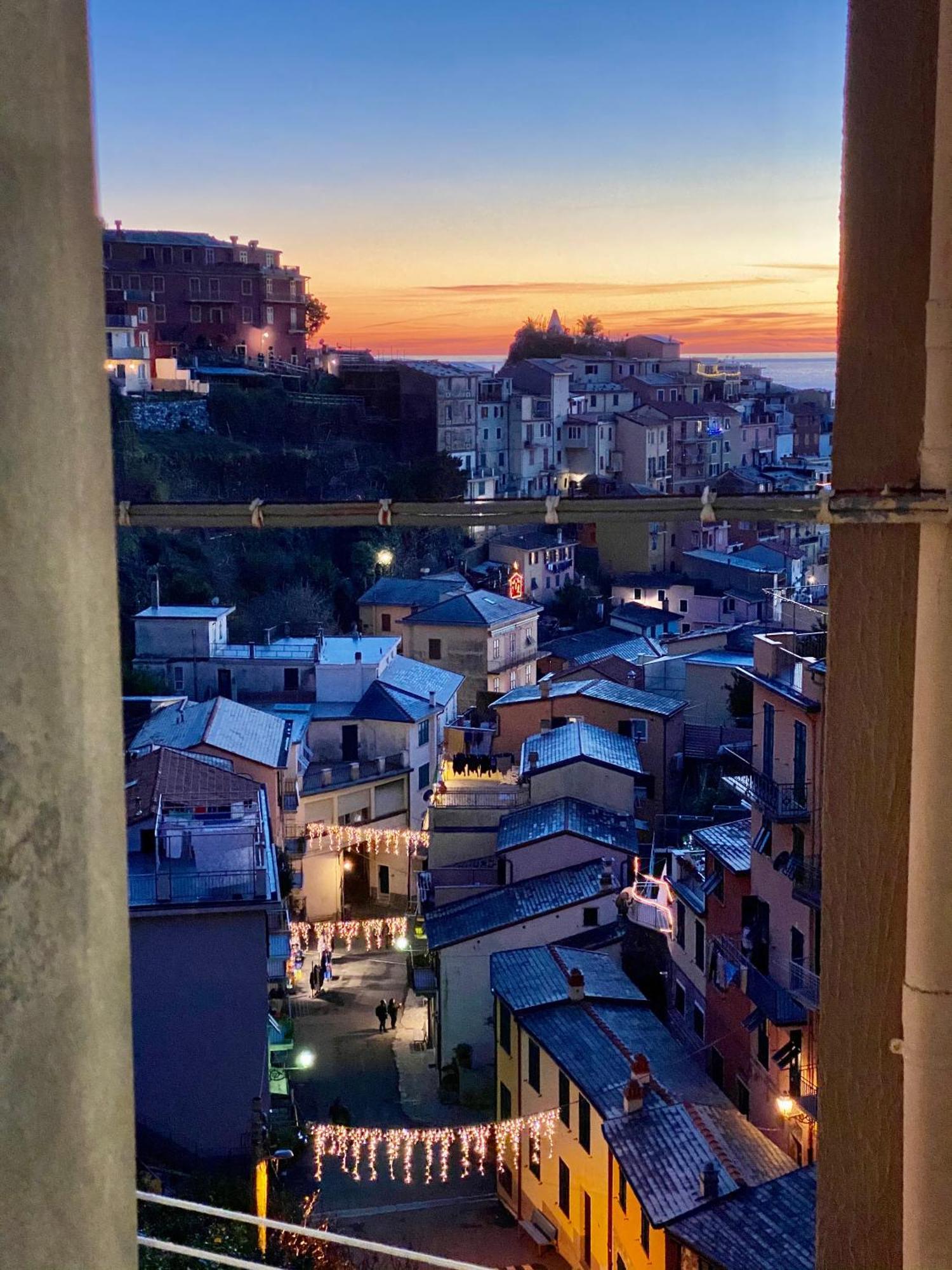 The Manarola Main Plaza Hotel Eksteriør billede